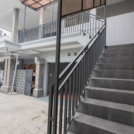 Hotel Reddoorz Near Exit Toll Pasteur 4 Bandung Esterno foto